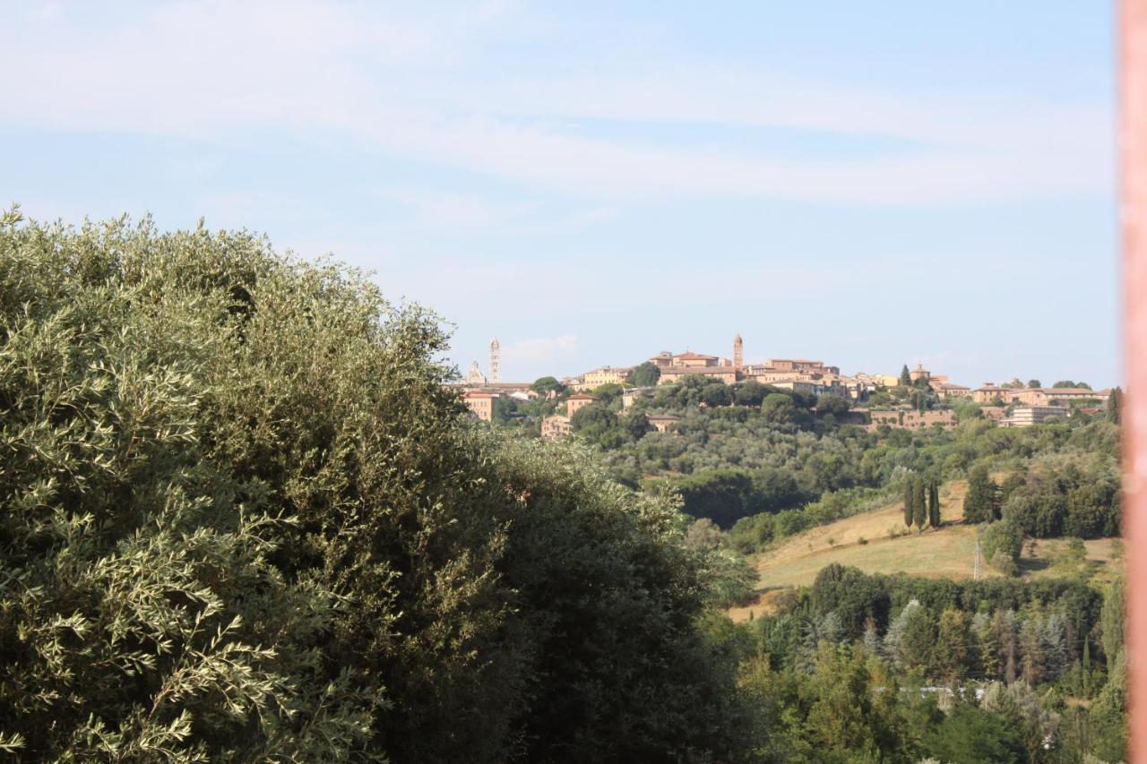 La Torre Di Caprera Lägenhet Siena Exteriör bild