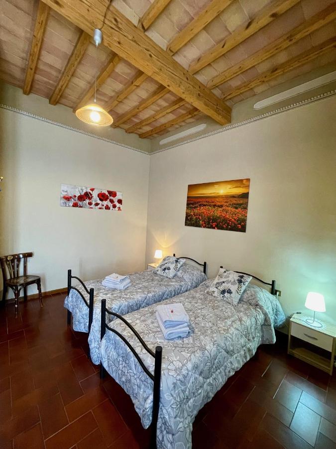 La Torre Di Caprera Lägenhet Siena Exteriör bild