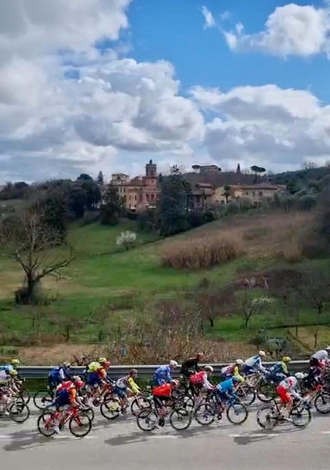 La Torre Di Caprera Lägenhet Siena Exteriör bild