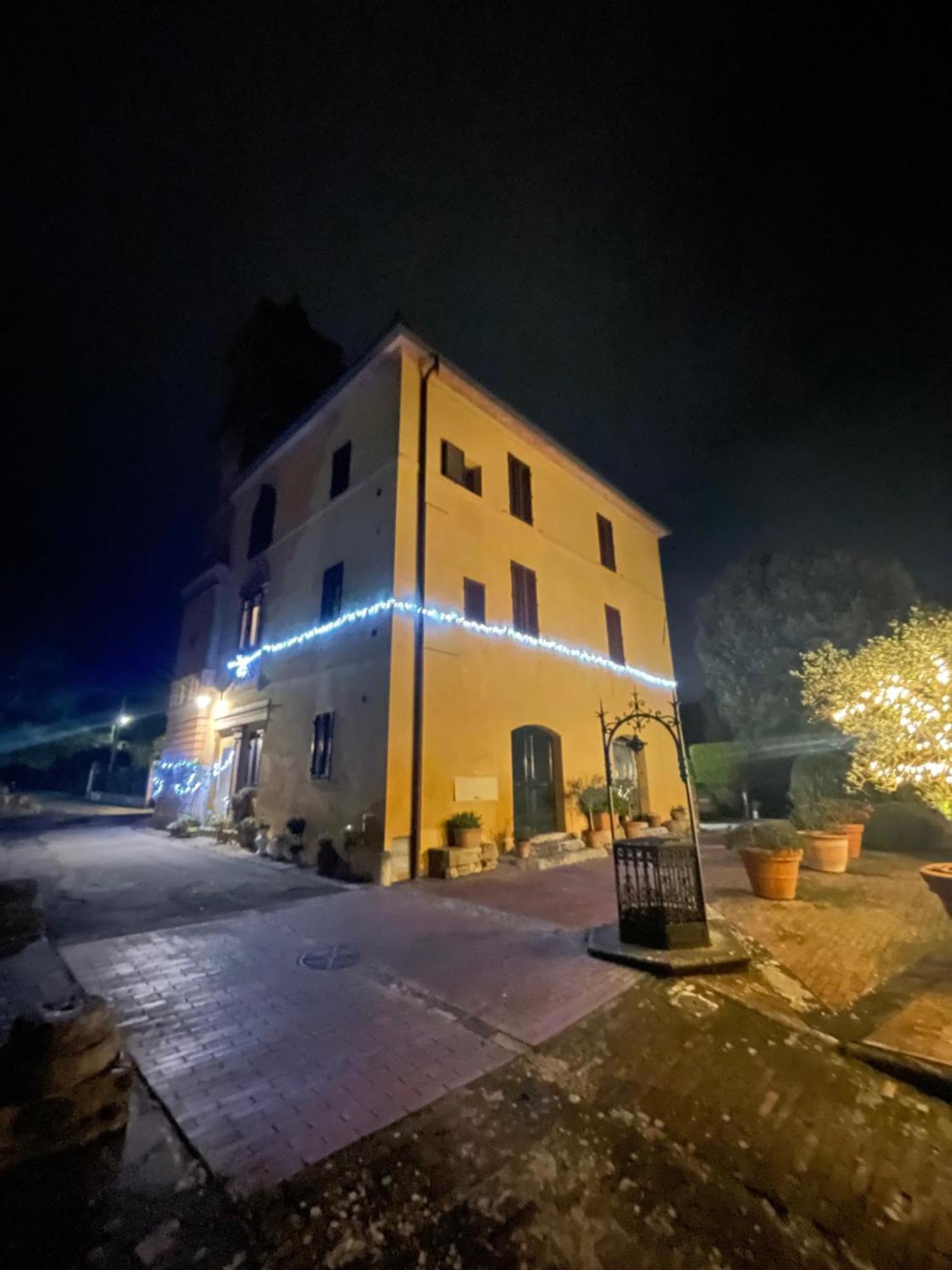 La Torre Di Caprera Lägenhet Siena Exteriör bild